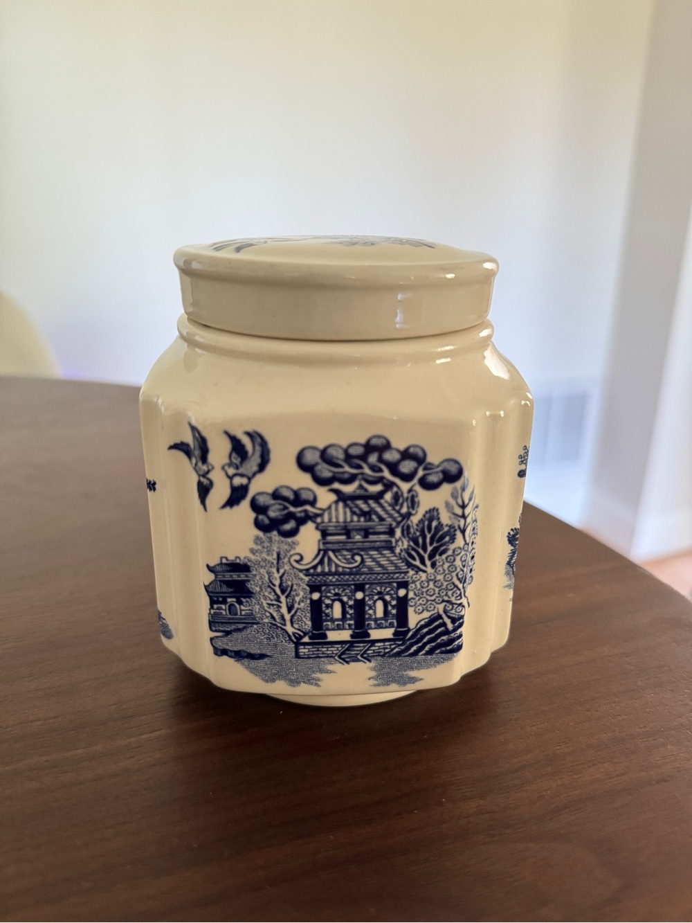 Vintage Sadler England Blue Willow Ginger Jar with Lid 1970s Chinoiserie Ceramic